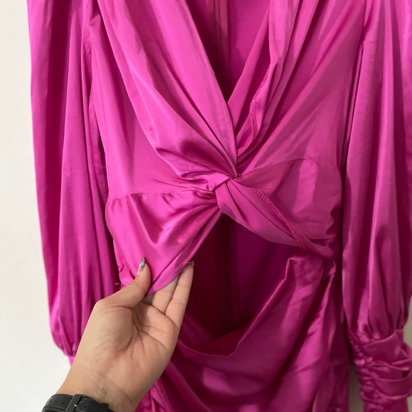 Hot pink dress - Picture 2 of 4